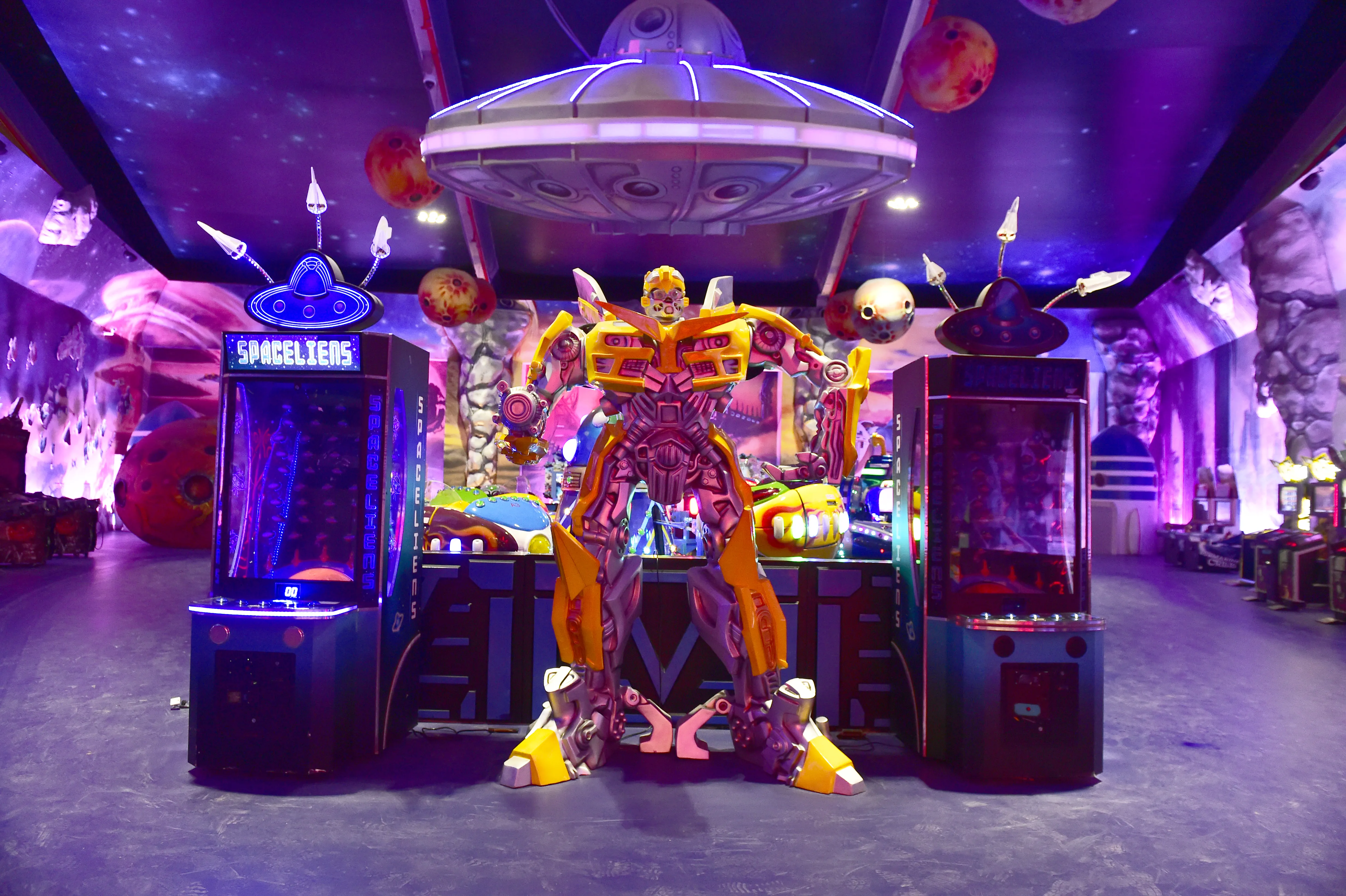 Robots and arcade machines
